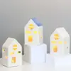 Casa de Cerâmica com Recortes Luz de Natal LED Casa de Velas Decoração de Casa Artesanato Estilo Escandinavo Enfeites de Mesa