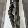 Calça jeans camuflada forrada com fleece estilo americano para homens, espessada para o inverno, calça de trabalho de corte reto, slim-fit, calça levemente alargada para pessoas altas