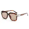 Gafas de sol modernas para adultos con montura negra, protección UV y antirreflejos, diseño de varillas metálicas, un artículo imprescindible para las salidas diarias