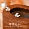 Pendientes Versátiles Sencillos y de Moda de Plata Pura S999 Clover para Mujer 2026 Nuevos Pendientes de Rosca de Moda