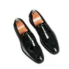 Zapatos de charol brillante de gran tamaño para hombre, patente 2026, zapatos formales casuales de caballero, zapatos para sesión de fotos de boda de novio para hombre