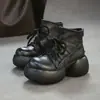 Jiezhou 2026 Outono Novo Estilo Couro Bovino Camada Superior Botas de Cano Curto Estilo Britânico Sola Grossa Confortáveis Versáteis Fashionáveis Sapatos Femininos para Pessoas Baixinhas