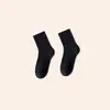 Calcetines calcetines de media pantorrilla para hombre forrados de polar engrosados calcetines de piso para otoño e invierno color liso calcetines de toalla medias cálidas de rizo hombres