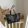 Bolso tote estampado de leopardo, gran capacidad, bolso de mano versátil para mujer, adecuado para ir al trabajo, bolso de hombro, bolsa de compras, estilo nuevo, venta al por mayor para exportación