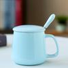 Taza de cerámica pequeña fresca con tapa con cuchara estilo simple taza de cerámica taza de agua 355ml logo personalizado