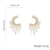 Pendientes Plateados de Aguja Estilo Retro Francés Incrustados con Diamantes en Forma de C Lujo Accesible Pendientes de Gama Alta Pendientes de Moda Elegantes Diseño Niche