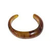 Pulsera de Resina de Colores Difuminados para Mujer, Exagerada Elegante, Única, Forma de Luna Creciente Blanca, Versátil, Pulsera de Moda y Tendencia