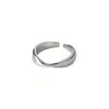 Anillo Banda de Möbius Diseño de Nicho para Mujer Lujo Ligero Gama Alta Estilo Fresco Anillo Sencillo