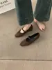 Zapatos de noche versátiles y delicados estilo coreano con una sola tira, punta cuadrada poco profunda, zapatos Mary Jane de gamuza, zapatos casuales de tacón bajo para mujer