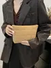 Bolsa de Maquiagem Acolchoada de Grande Capacidade Portátil para Celebridades da Internet Escandinava de Nova Geração Transfronteiriça Bolsa de Maquiagem de Veludo Bolsa de Higiene Pessoal Bolsas
