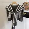 Xale Listrado Estilo Coreano para Mulheres, Adequado para Combinar com Camisas, Versão Fina para Primavera e Verão, Xale de Tricô Tendência para Ambientes com Ar Condicionado