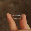 Anillo de Estilo Francés de Lujo Ligero con Circonita de Colores Arcoíris para Mujer, Anillos Apilables, Joyería de Diseño Original de Nicho