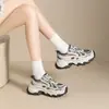 Tênis ZHR de sola grossa estilo "dad shoes" para mulheres, novidade outono 2026, retrô, com aumento de altura, leve, sola macia, casuais para pessoas baixinhas