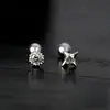 Exquisitos Aretes Asimétricos de Estrella Estilo Coreano para Mujer, Estilo Nicho de Lujo Ligero, Aretes de Estrella de Cuatro Puntas con Zircón Tipo Tornillo al por Mayor