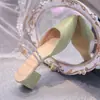 Zapatos de Mujer Estilo Verano 2026 con Faldas, Tacón Medio, Suaves y Versátiles, Uso Bidireccional, Sandalias de Tacón Grueso, Sandalias de Punta Cerrada para Mujer