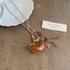 Collar Sencillo con Colgante de Amor de Cuero Diseño de Nicho Femenino Distintivo Largo para Colgar en el Cuello de Alto Valor Moda Vintage