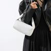 Bolso cuadrado pequeño portátil de pana retro de color sólido con hombros descubiertos y diseño de palo francés, nueva moda informal de otoño e invierno de 2023