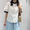Blusa Femenina de Moda Verano 2025 Nuevo Diseño Cuello Redondo Un Botón Bordado de Encaje Bloques de Color Manga Corta