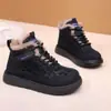 Nova coleção de inverno: Botas de algodão de cano alto com estampa de leopardo para mulheres, casuais e versáteis, com forro e espessamento adicionados para aquecimento, adequadas para uso ao ar livre e projetadas para manter os pés aquecidos e protegidos do frio.