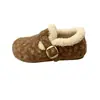 Otoño/Invierno 2026 Nueva Moda Versátil Estilo Coreano Zapatos Peludos Cálidos para Exteriores Zapatos de Algodón Suela Gruesa Zapatos de Algodón Birkenstock para Mujer