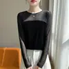 Nuevo top de moda de primavera para mujer con cuello redondo, holgado y elegante, camiseta básica de manga larga con inserciones de malla 2026, elegante