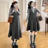 Conjunto de Dos Piezas para Maternidad Otoño/Invierno 2026: Top de Punto Francés Básico + Vestido Chaleco de Lana Retro para Maternidad