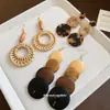 Pendientes de Ganchos para Orejas con Colgante Redondo Geométrico de Ratán y Cuentas de Madera Aguja Plateada Estilo Étnico Vintage Accesorios Únicos para Orejas Sensación de Gama Alta de Nicho