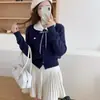 Cardigan de tricô com ponto trançado, gola Peter Pan com laço, estilo colegial, novidade de outono, casaco suéter doce moderno que rejuvenesce, feminino