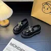 Zapatos para Niñas Zapatos Pequeños de Cuero 2026 Nuevo Estilo Zapatos de Princesa para Actuación Infantil Primavera y Otoño Niños Pequeños Estilo Británico Zapatos de Suela Gruesa Negra