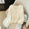 Blusa de Chiffon Crochê Estilo Francês com Manga Bufante Vazada para Mulheres, Novo Top de Renda Jovem Tendência de Inverno com Decote V