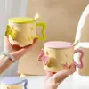Taza de Cerámica con Mariposa en Relieve de Alto Valor de Color Taza de Regalo Acompañante con Tapa y Cuchara Taza de Café para Hogar y Oficina