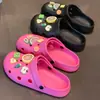 Nuevas Sandalias Zueco de Verano para Mujer 2026, Medias Pantuflas de Punta Cerrada, Zapatos de Playa de Moda para Exteriores con Suela Suave