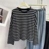 Camiseta de Manga Larga con Rayas de Color Contrastante, Mangas de Murciélago Relajadas, Cuello Redondo, para Mujer, Holgada, Hombros Descubiertos, Top Corto Casual