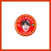 Jin Shanyu, Li Xicheng, Liang Zhenyuan: artículos a la venta en puestos, incluyendo Feng You Jing, Aceite Refrescante y Aceite de Ajenjo para aliviar la picazón