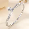 Moda Europea y Americana Transfronteriza Trébol de Cuatro Hojas Moda Lujo Ligero Gama Alta Pulsera de Circonita Llena de Diamantes Versátil Nicho Pulsera para Mujer