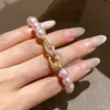 Pérolas em pares! Pulseira Redonda de Pérola com Zircônia e Contas Leve Luxo Sensação de Alto Padrão Pulseira Fashionável Nicho Temperamento Joia de Mão