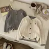 Tejidos de punto transfronterizos para niños y niñas en otoño e invierno, Tejidos de punto trenzado bordados de marca moderna, Chaquetas de lana estilo extranjero color block para bebés