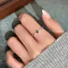 Anillo de fuegos artificiales elegante y exquisito para mujer, lujo ligero, moderno, único, anillo abierto versátil, borde ancho, anillo de moda para el dedo índice de celebridad de internet