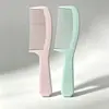 Adecuado para Personas con Todo Tipo de Cabello, Este Peine de Plástico Portátil para el Cabello Está Hecho en Zhejiang