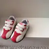 Tênis Esportivo Infantil Estilo Coreano, Tênis de Corrida com Bolinhas para Meninas, Tênis de Corrida para Meninos Primavera e Outono, Sapatos Infantis Modernos com Solado Macio, Tendência 2026
