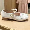 Zapatos Mary Jane de Verano 2026 Estilo Nuevo Suela Suave Piel Suave Punta Redonda Huecos Transpirables Poco Profundos Cómodos de Tacón Bajo para Mamá