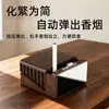 Caja de Cigarrillos Automática Creativa de Gama Alta con Diseño Retro, Portátil y Puede Sostener un Encendedor, Adecuada para Accesorios de Coche, Regalos de Gama Alta y Uso en el Hogar