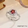 ¡Precioso y Brillante! Anillo de Girasol con Diamante Verde Sofisticado y Fresco para Mujer, Lujo Ligero con un Toque de Alta Gama, Anillo Ajustable para el Dedo Índice