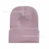 Gorro de Tricô Acrílico com Logo Bordado, Gorro de Lã Liso Unicolor Multicor, Gorro Quente Atacado, Personalizável com Logo Bordado