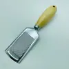 Rallador de Rábanos con Mango de Madera, Rallador de Tres Usos, Rallador para Jengibre de Ojo Pequeño, Rallador para Ajo de Ojo Pequeño, Utensilios de Cocina con Mango de Madera, Esencial para Uso Doméstico, Suministro Especial de Yangjiang