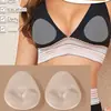 El popular Sujetador Adhesivo de Doble Cara de SHEIN cuenta con almohadillas adhesivas de doble cara para el pecho, que proporcionan acolchado extra y un look invisible y sin costuras