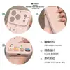 Adequado para Apple 18 Pro Max e iPhone 18 Pro: Capinha de celular rosa fofa, projetada para mulheres, com um padrão de biscoito de desenho animado inspirado na dopamina