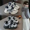 Zapatos Deportivos Casuales para Niños Moda Zapatos de Papá para Niñas Otoño 2026 Nuevas Llegadas Zapatos Casuales con Velcro para Niños Plus Terciopelo