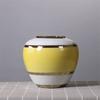 Vaso simples banhado a ouro, arranjo de flores nórdico de luxo para sala de estar, decoração de armário de TV de três peças, ornamentos de cerâmica Jingdezhen