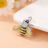 Colgante transfronterizo personalizado de abeja e insectos coloridos, accesorios de joyería DIY, versátiles y únicos, accesorios de cobre de nicho incrustados con circonita